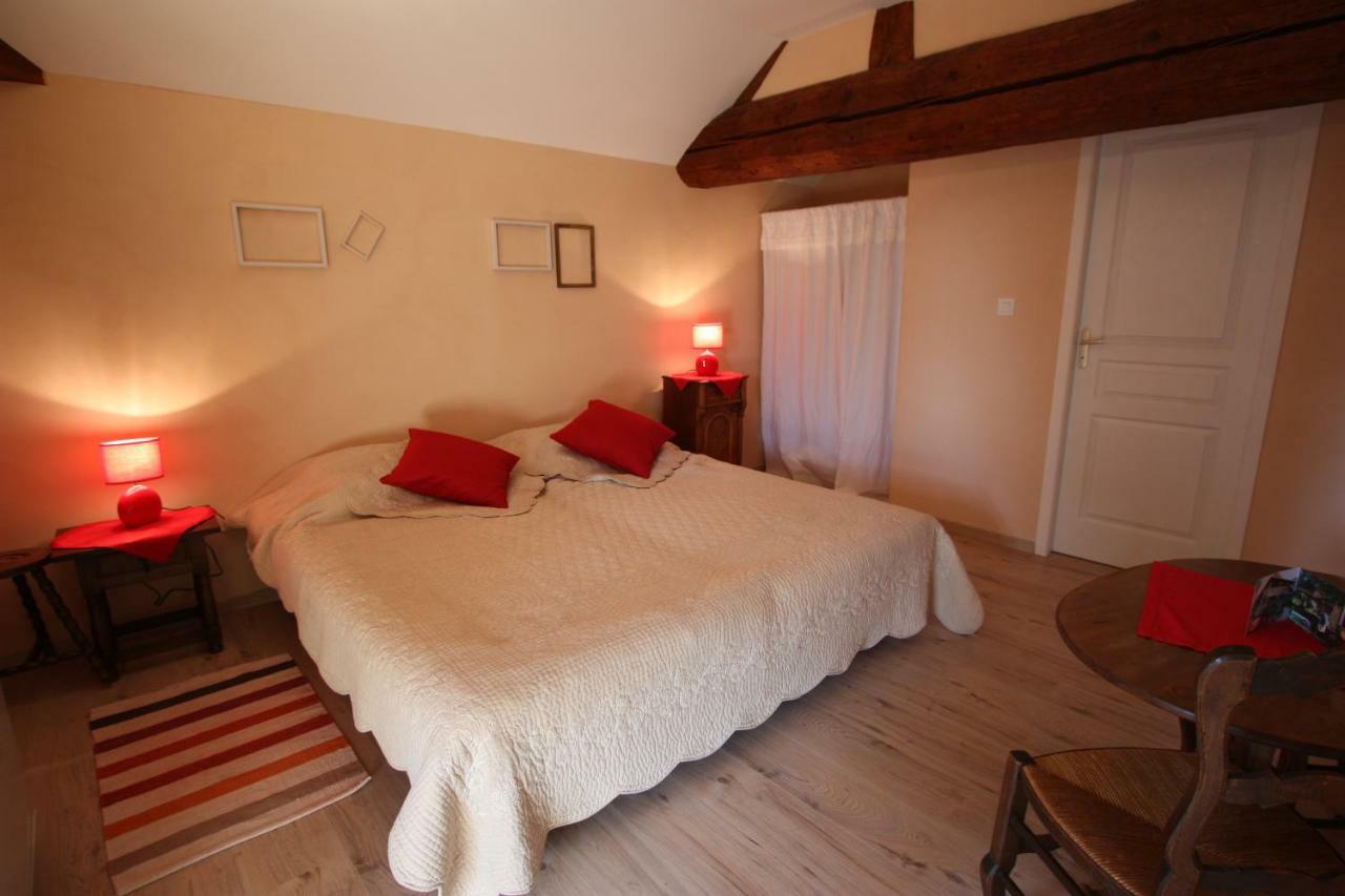 Gite Evidence Bed & Breakfast Varennes-sur-le-Doubs Exterior photo